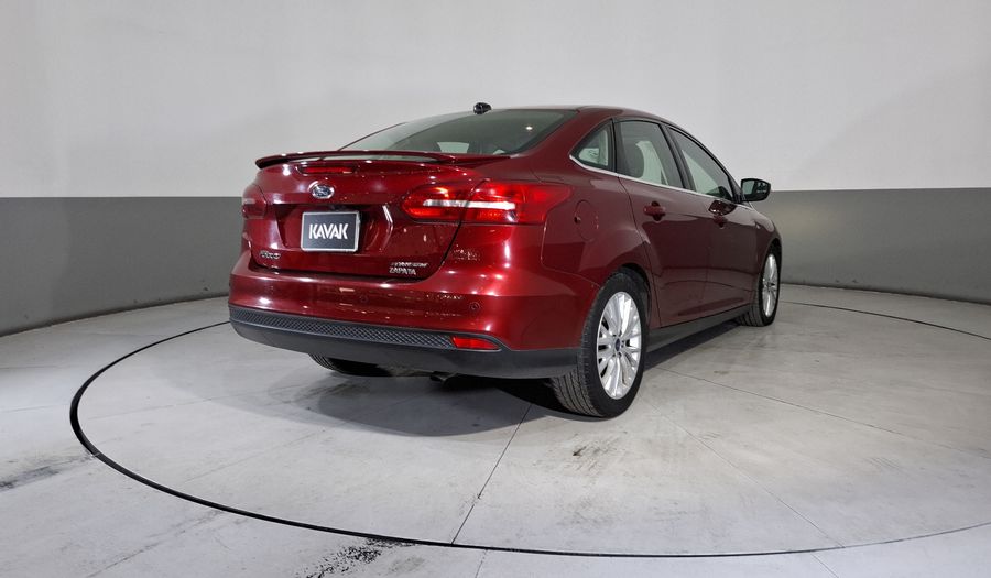 Ford Focus 2.0 TITANIUM AUTO Sedan 2017