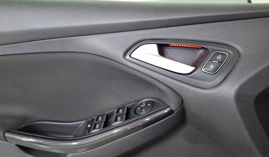 Ford Focus 2.0 TITANIUM AUTO Sedan 2017
