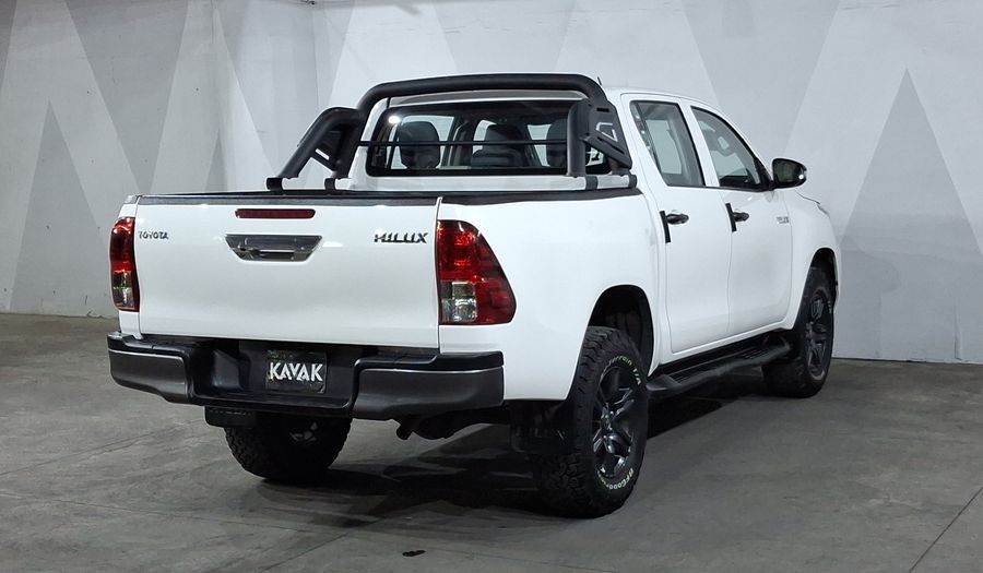 Toyota Hilux 2.7 SR DOBLE CABINA Pickup 2022