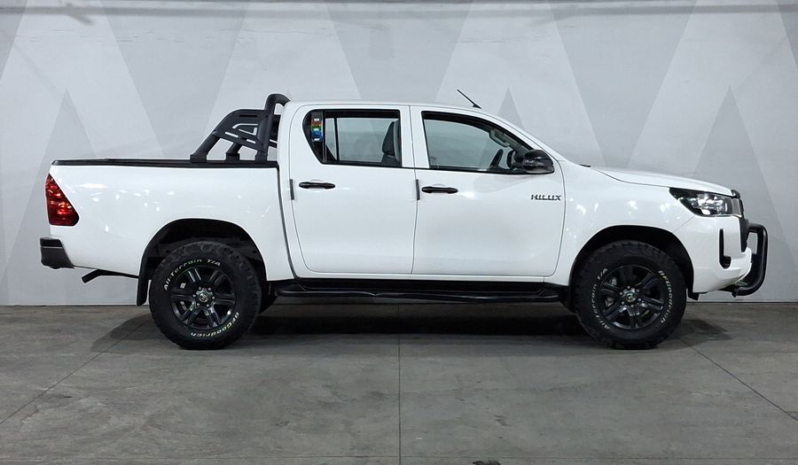 Toyota Hilux 2.7 SR DOBLE CABINA Pickup 2022