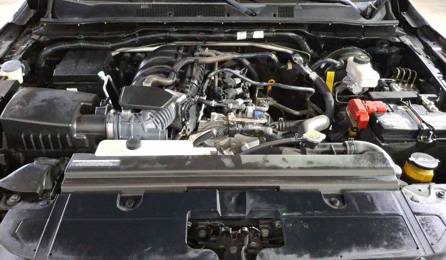Nissan Frontier 2.5 PLATINUM LE AUTO Pickup 2022