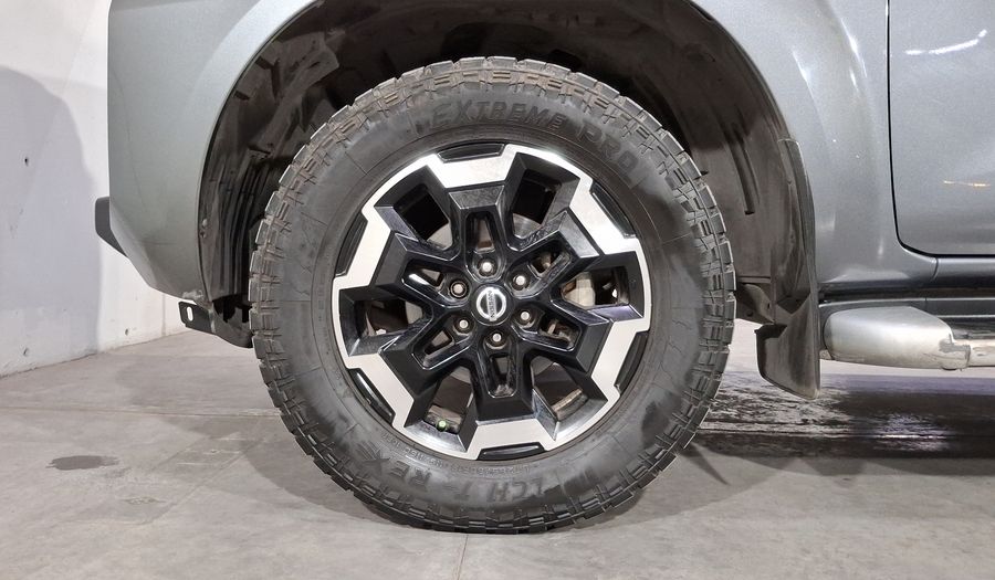 Nissan Frontier 2.5 PLATINUM LE AUTO Pickup 2022