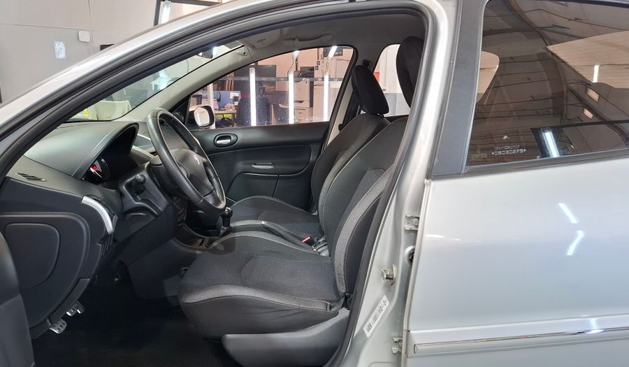 Peugeot 207 1.6 FELINE COMPACT Sedan 2013