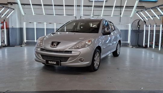 Peugeot • 207