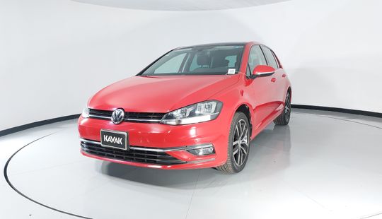 Volkswagen • Golf