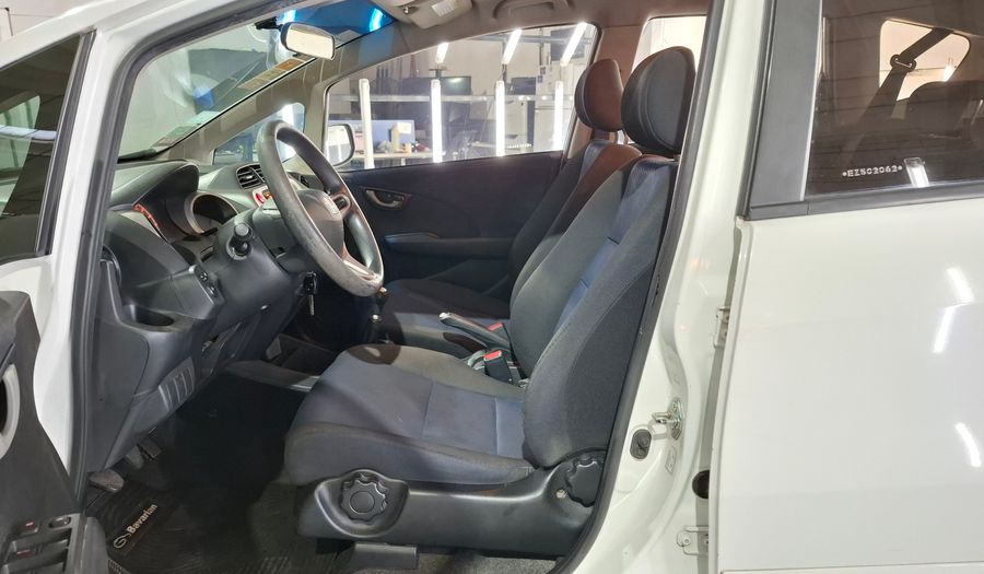 Honda Fit 1.4 LX-L MT Hatchback 2015