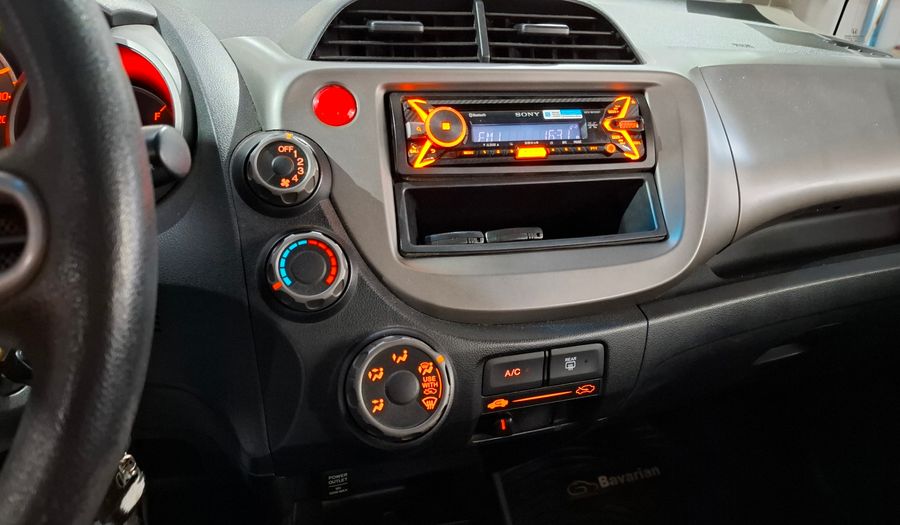 Honda Fit 1.4 LX-L MT Hatchback 2015