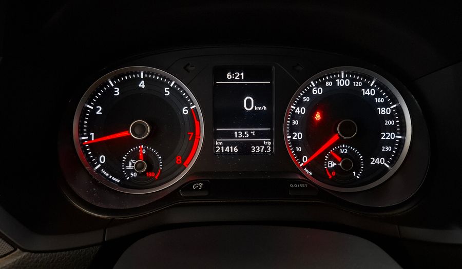 Volkswagen Voyage 1.6 TRENDLINE MY17 Sedan 2017