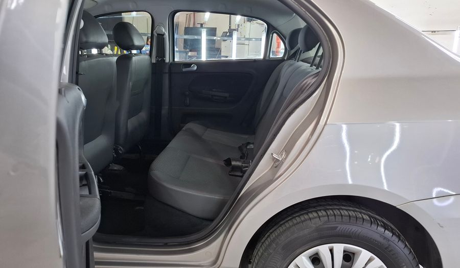Volkswagen Voyage 1.6 TRENDLINE MY17 Sedan 2017