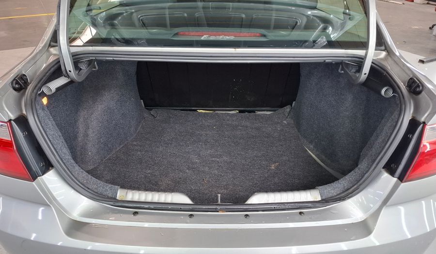 Volkswagen Voyage 1.6 TRENDLINE MY17 Sedan 2017
