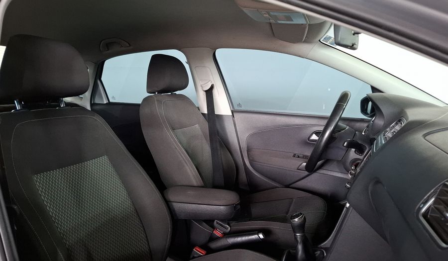 Volkswagen Vento 1.6 HIGHLINE Sedan 2019