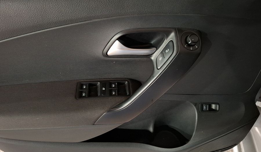 Volkswagen Vento 1.6 HIGHLINE Sedan 2019