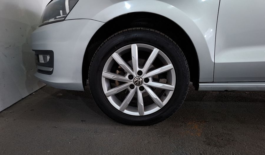 Volkswagen Vento 1.6 HIGHLINE Sedan 2019