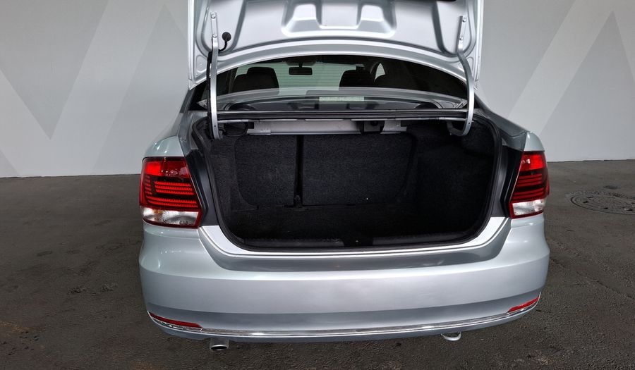 Volkswagen Vento 1.6 HIGHLINE Sedan 2019