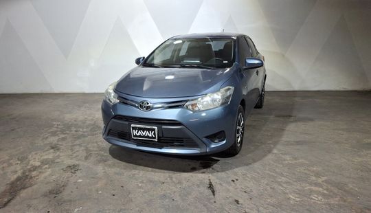 Toyota • Yaris