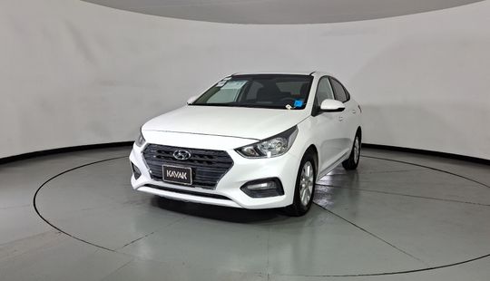 Hyundai • Accent