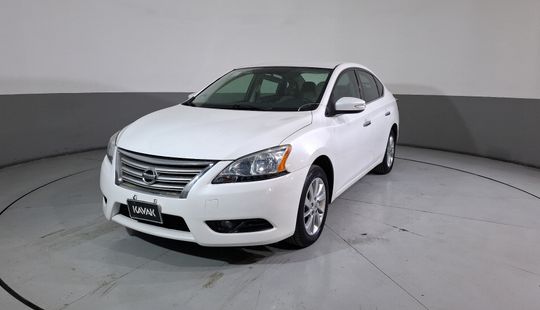 Nissan • Sentra