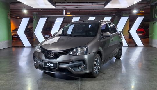 Toyota • Etios