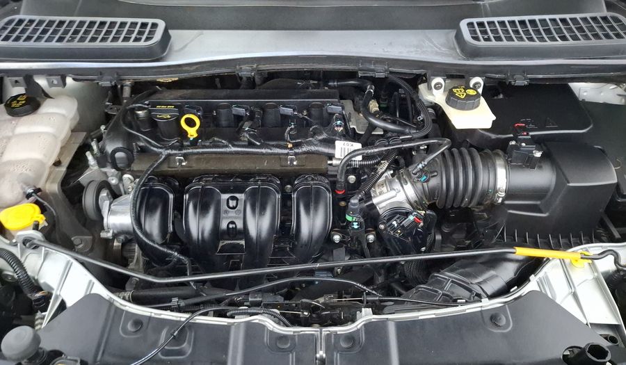 Ford Escape 2.5 TREND ADVANCE I4 AT Suv 2015