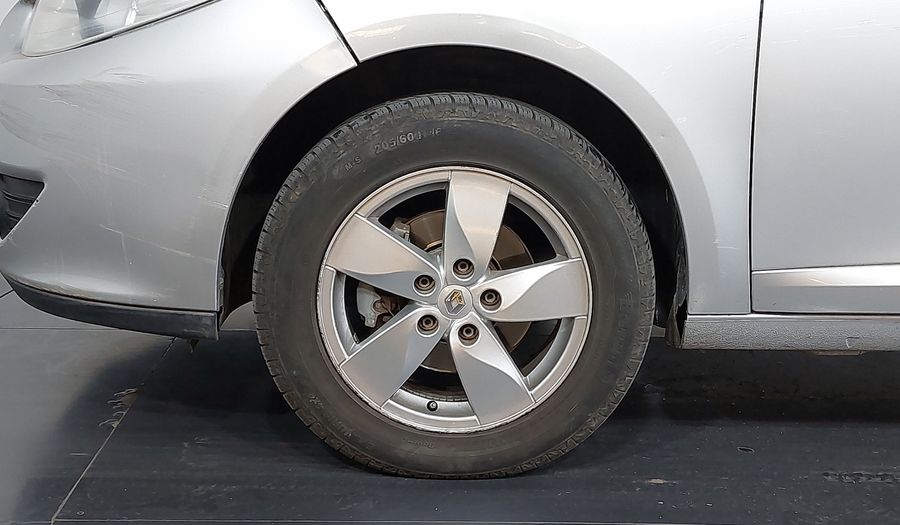 Renault Fluence 2.0 16V HI-FLEX DYNAMIQUE X-TRONIC Sedan 2014