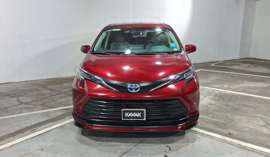 Toyota Sienna 2.5 HEV LE AUTO Minivan 2021