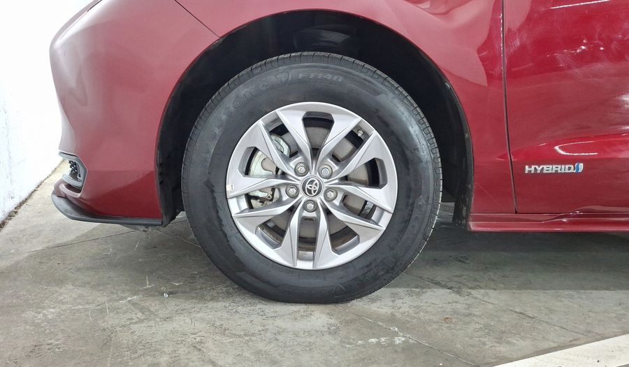 Toyota Sienna 2.5 HEV LE AUTO Minivan 2021