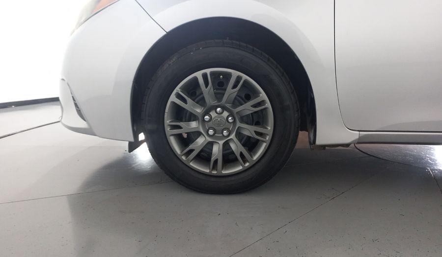 Toyota Corolla 1.8 BASE MT Sedan 2015