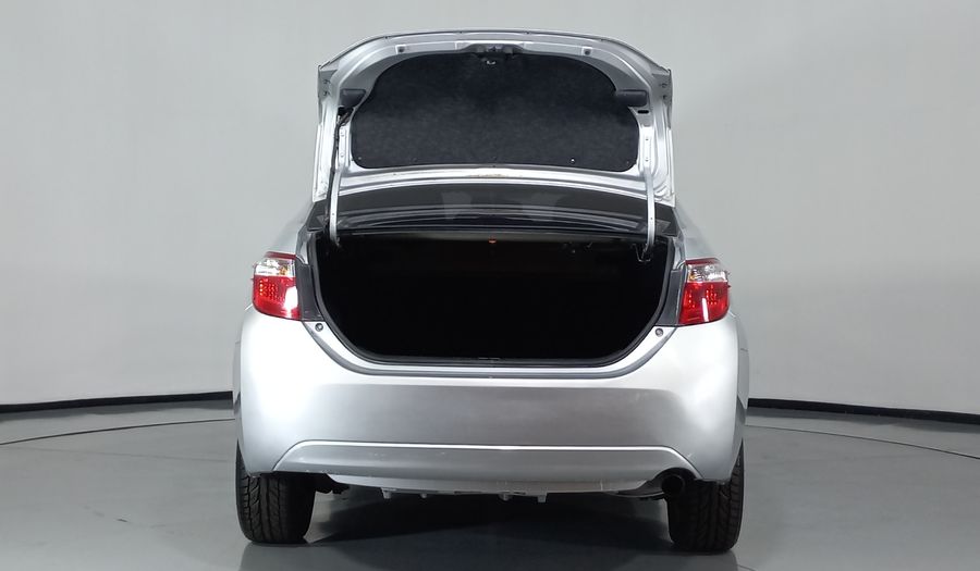 Toyota Corolla 1.8 BASE MT Sedan 2015