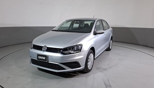 Volkswagen • Vento