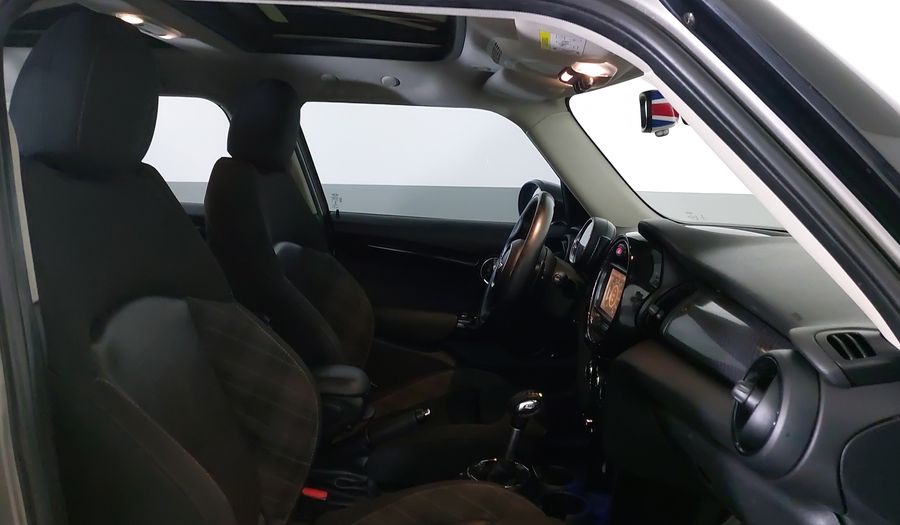 Mini Cooper S 2.0 COOPER CHILI AT Hatchback 2017