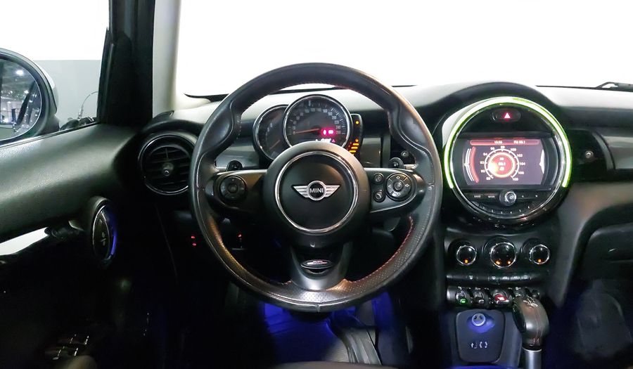 Mini Cooper S 2.0 COOPER CHILI AT Hatchback 2017