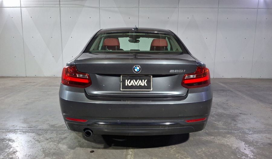 Bmw Serie 2 2.0 220IA SPORT LINE Coupe 2016