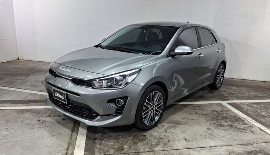 Kia • Rio