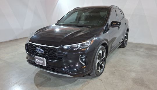 Ford • Escape