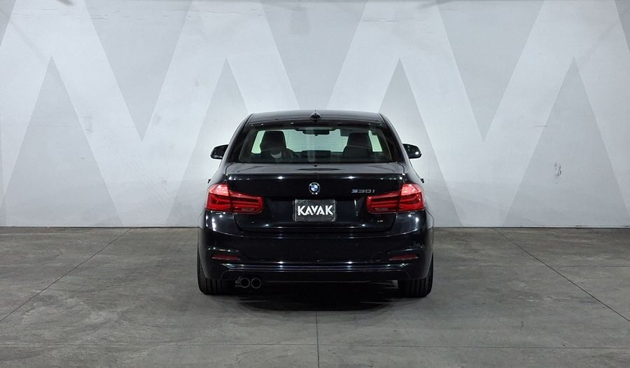 Bmw Serie 3 2.0 330IA SPORT LINE AUTO Sedan 2017