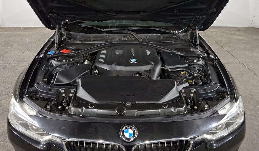 Bmw Serie 3 2.0 330IA SPORT LINE AUTO Sedan 2017