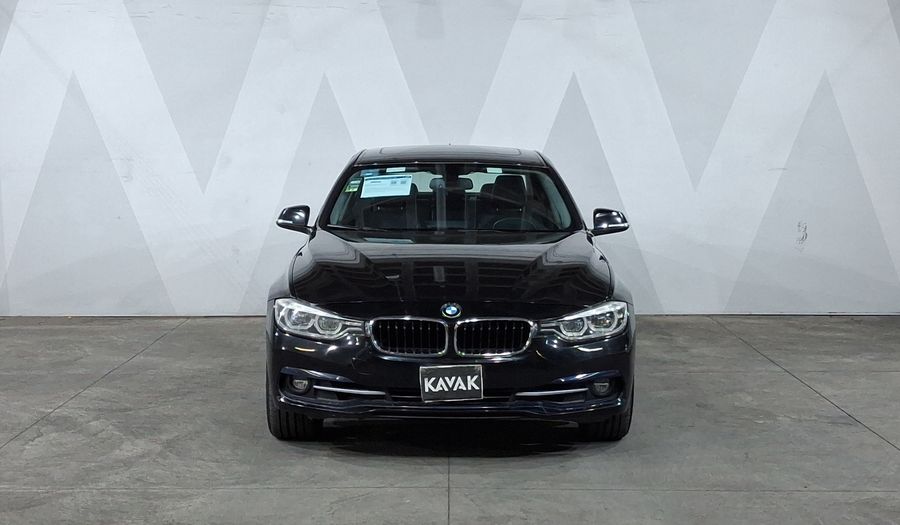 Bmw Serie 3 2.0 330IA SPORT LINE AUTO Sedan 2017