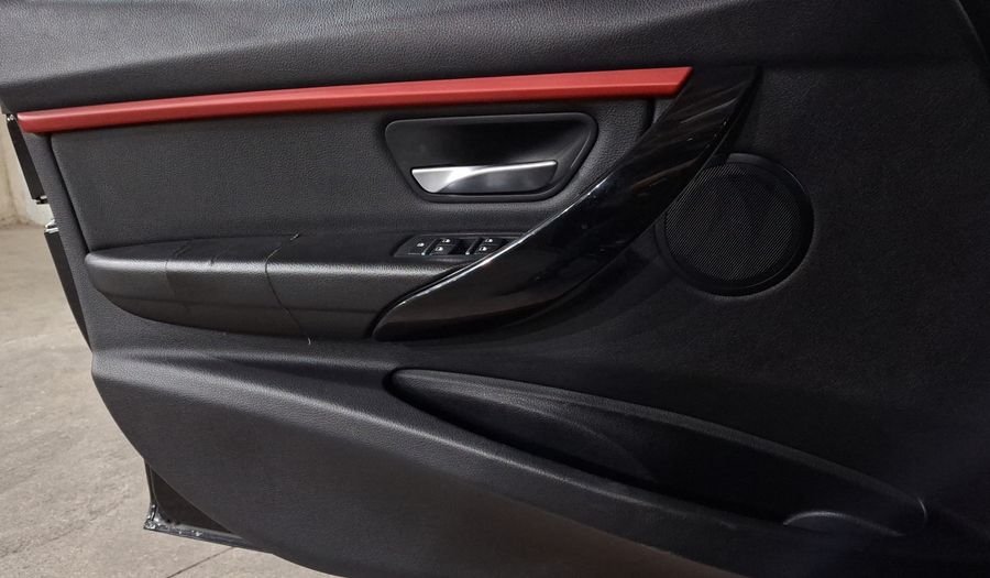 Bmw Serie 3 2.0 330IA SPORT LINE AUTO Sedan 2017