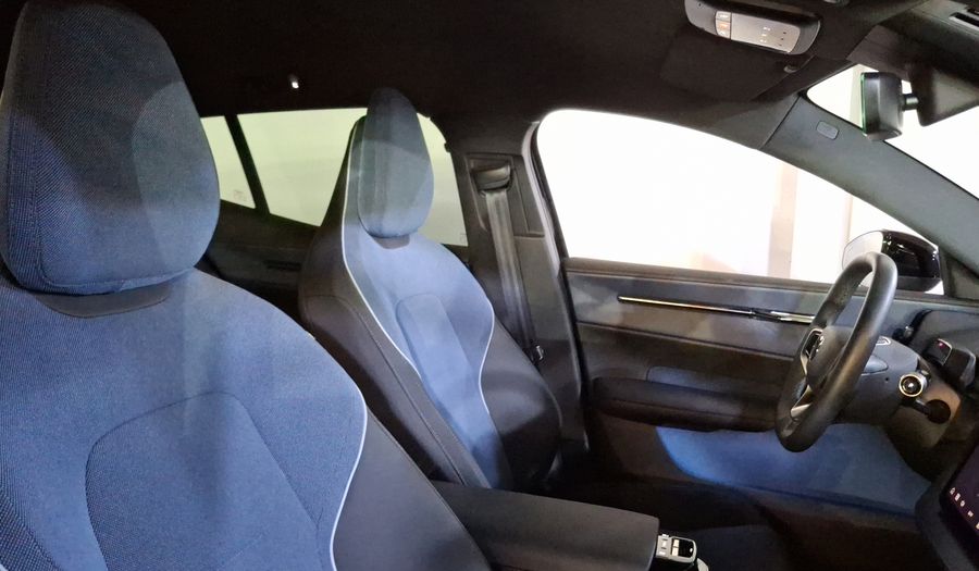 Volvo Ex30 BEV 69KWH PLUS AUTO Suv 2024