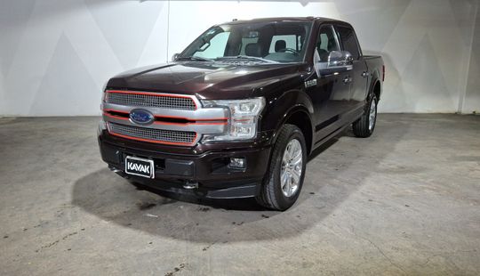 Ford • Lobo