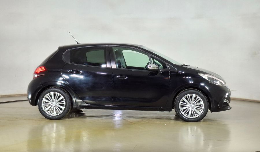 Peugeot 208 1.2 PURETECH 82 HP SIGNATURE Hatchback 2020