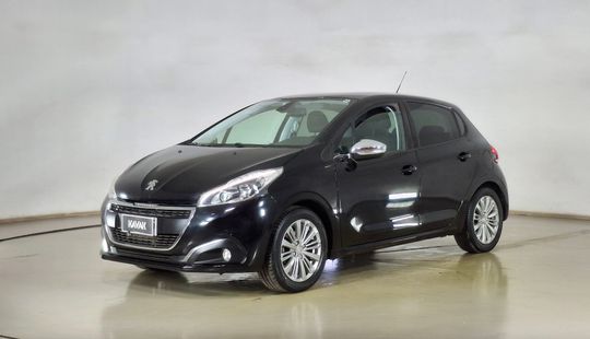 Peugeot • 208
