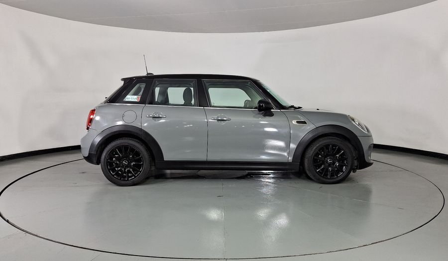 Mini Cooper 1.5 COOPER CHILI CONNECTED EDITION DCT Hatchback 2019