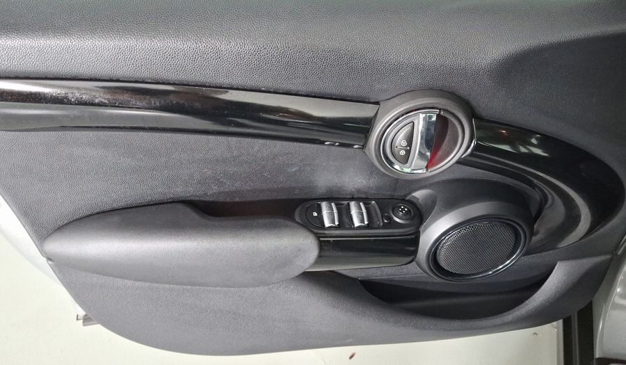 Mini Cooper 1.5 COOPER CHILI CONNECTED EDITION DCT Hatchback 2019
