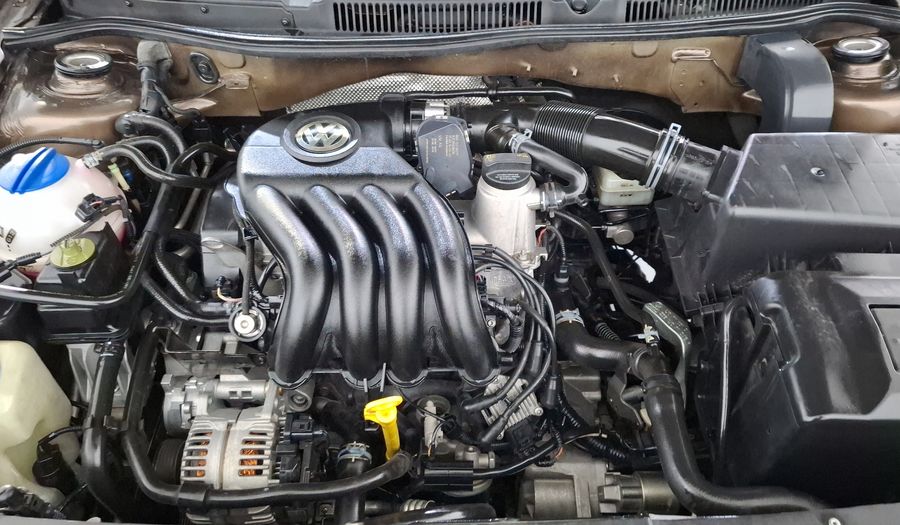 Volkswagen Jetta Clasico 2.0 CL MT Sedan 2015