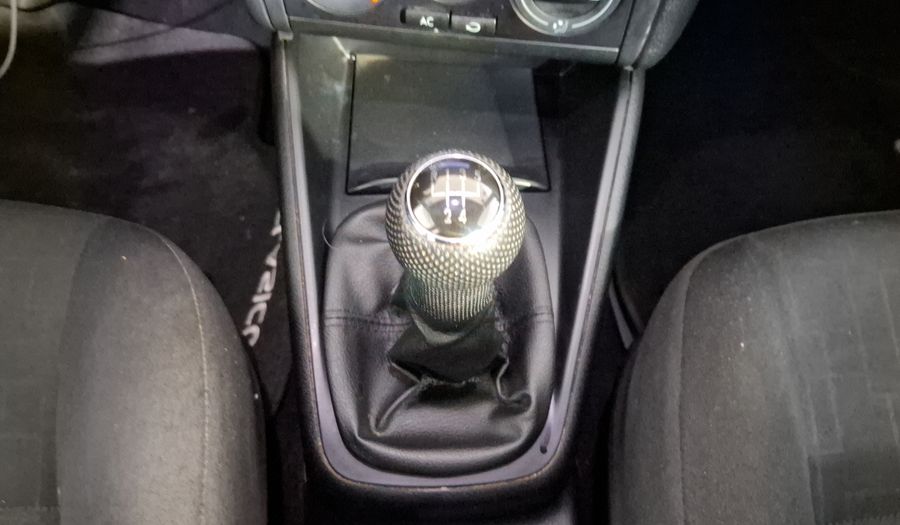 Volkswagen Jetta Clasico 2.0 CL MT Sedan 2015