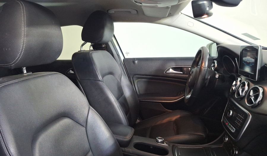Mercedes Benz Clase Gla 1.6 GLA 200 SPORT DCT Suv 2018