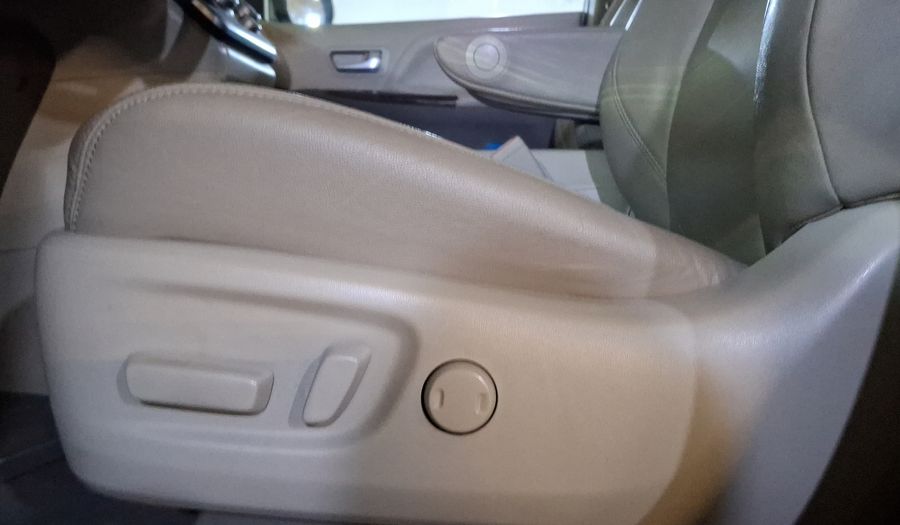 Toyota Sienna 3.5 XLE PIEL AUTO Minivan 2020