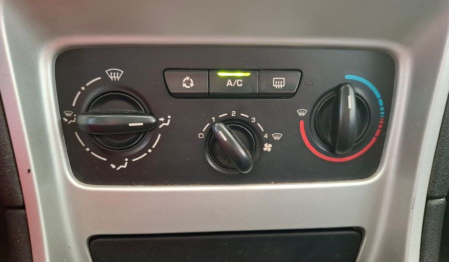 Peugeot 307 1.6 XT PREMIUM Hatchback 2010