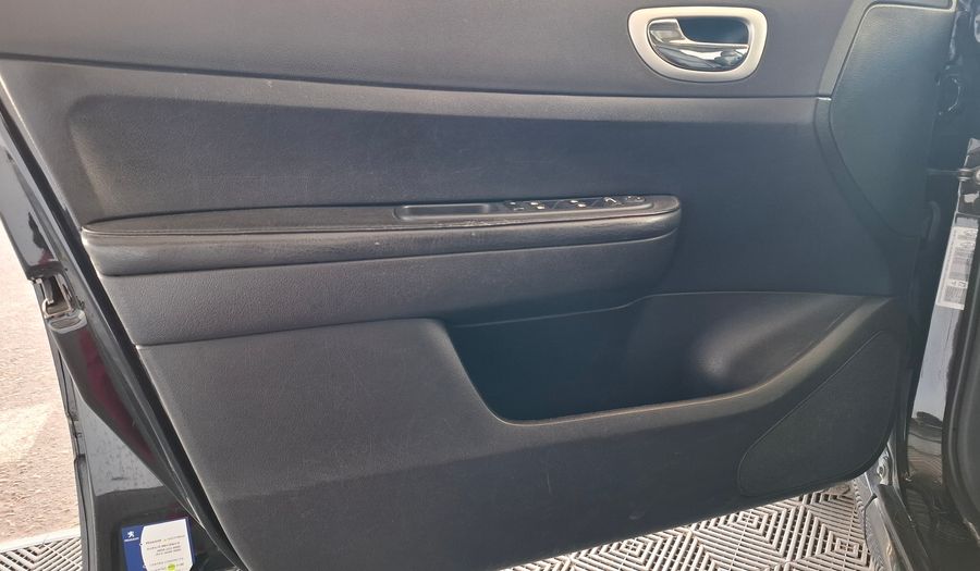 Peugeot 307 1.6 XT PREMIUM Hatchback 2010